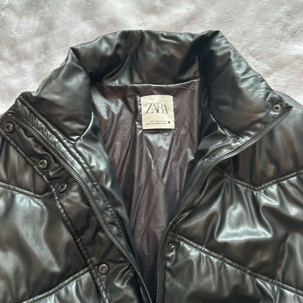 ZARA Cropped Puffer - Picture 7 of 12